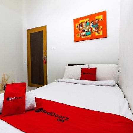 Reddoorz @ Hertasning Area 2 Makassar Eksteriør billede