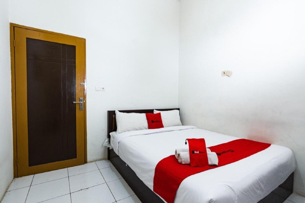 Reddoorz @ Hertasning Area 2 Makassar Eksteriør billede